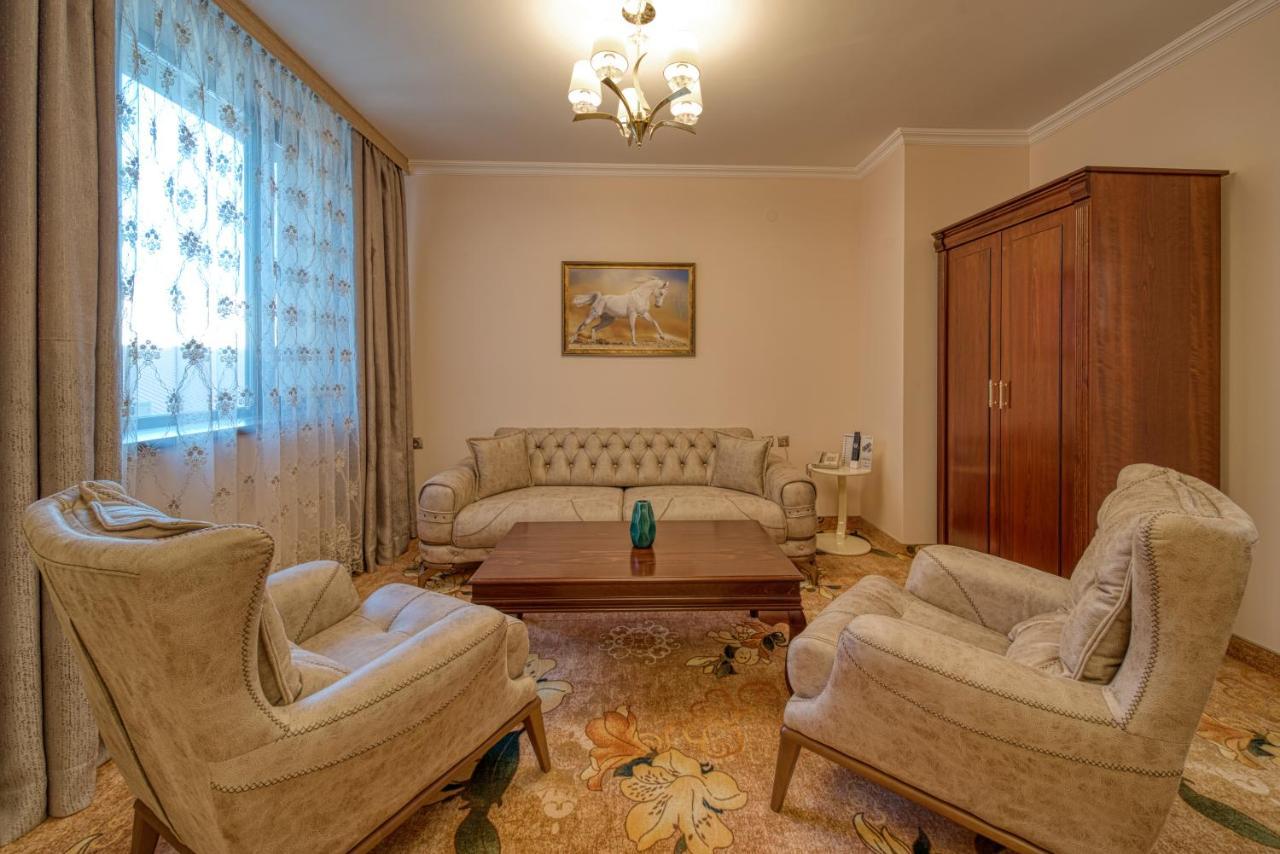 Residence Konstantina Palace Kazanlak Exterior photo