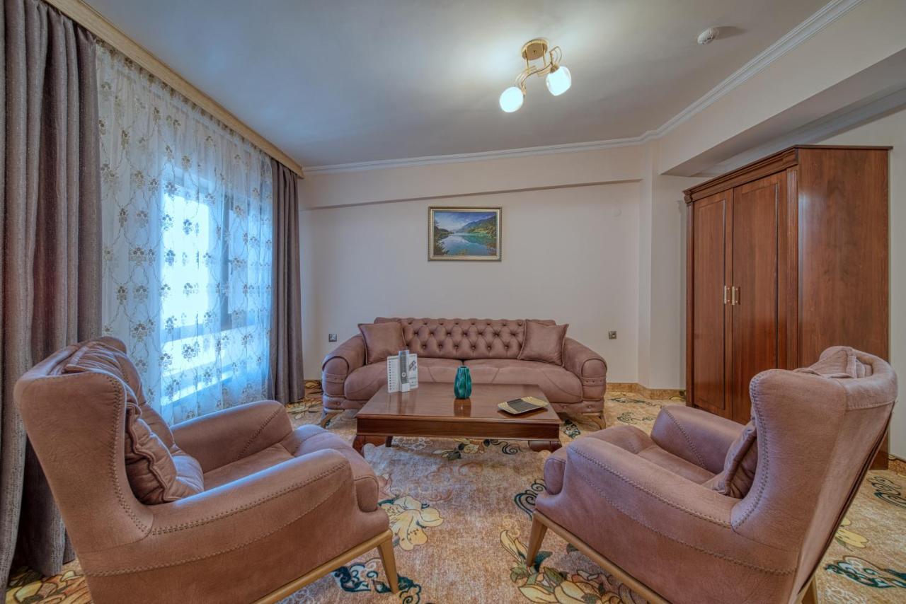 Residence Konstantina Palace Kazanlak Exterior photo
